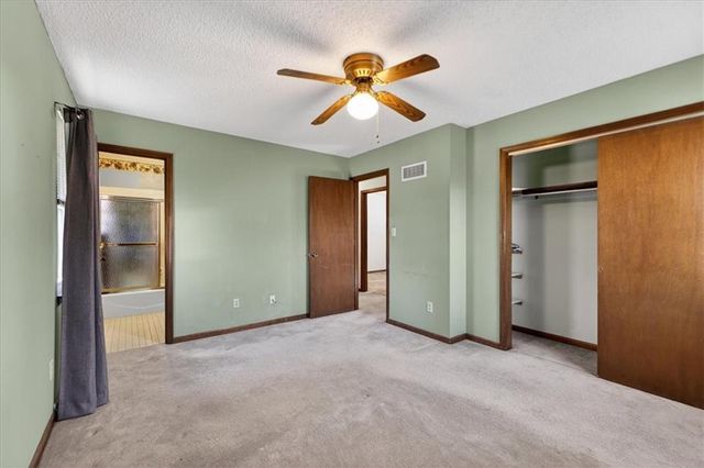 1201 NE 9th Street, Blue Springs, MO 64014