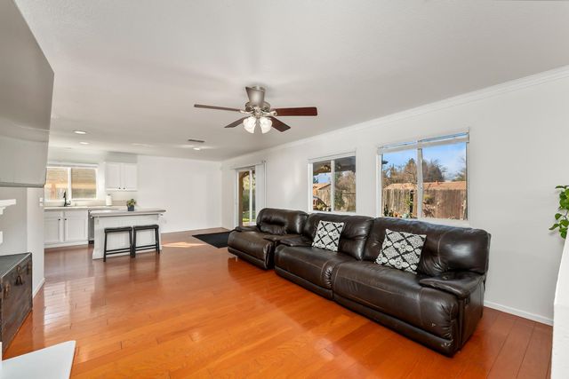 4396 Pinckney Way, Mather, CA 95655