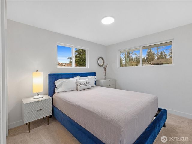 1615 N 196th Place, Shoreline, WA 98133