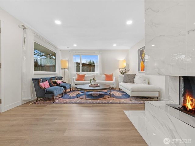 1615 N 196th Place, Shoreline, WA 98133