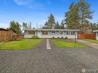 1615 N 196th Place, Shoreline, WA 98133