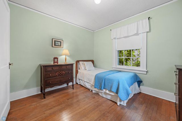 1330 12th Street N, Fargo, ND 58102