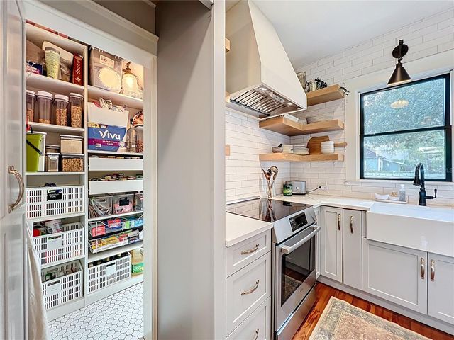 1118 S PARK AVENUE, Sanford, FL 32771