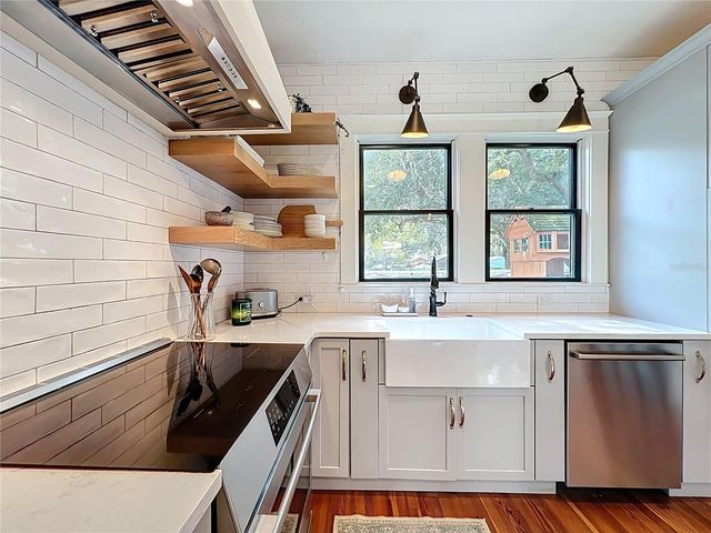 1118 S PARK AVENUE, Sanford, FL 32771