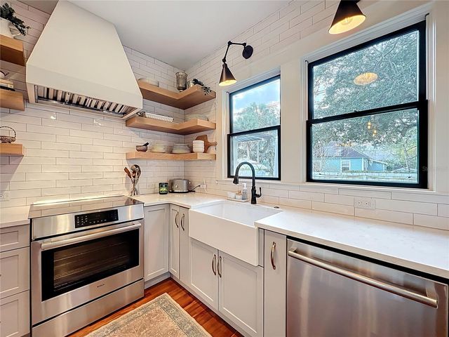 1118 S PARK AVENUE, Sanford, FL 32771