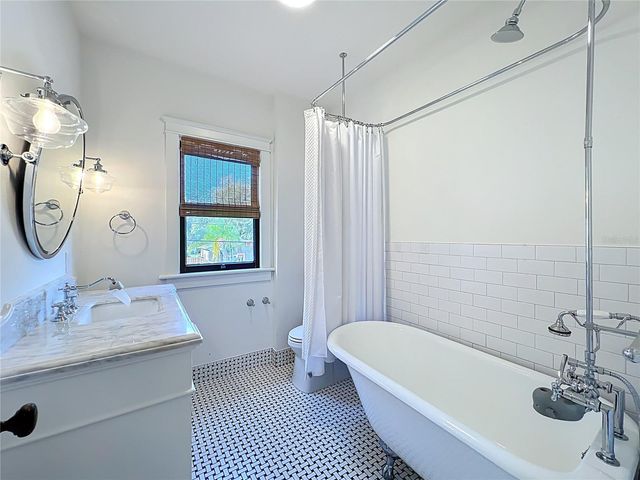 1118 S PARK AVENUE, Sanford, FL 32771