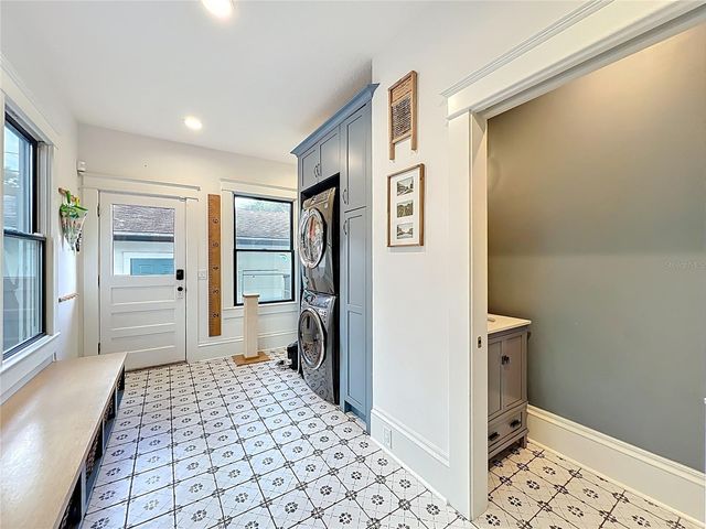 1118 S PARK AVENUE, Sanford, FL 32771