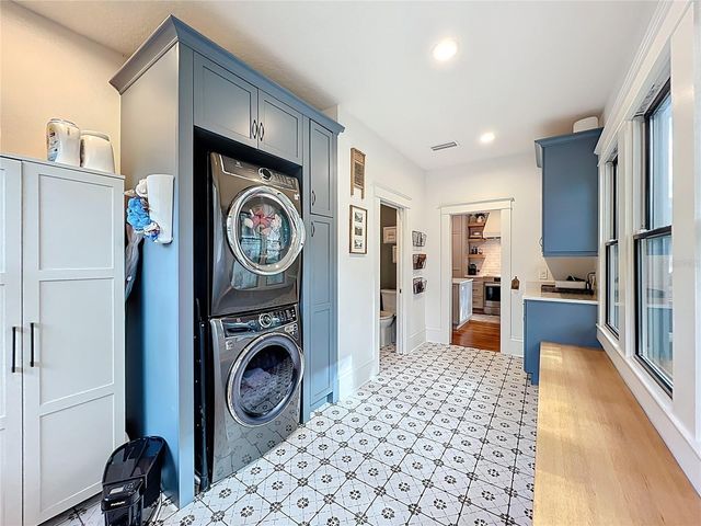 1118 S PARK AVENUE, Sanford, FL 32771