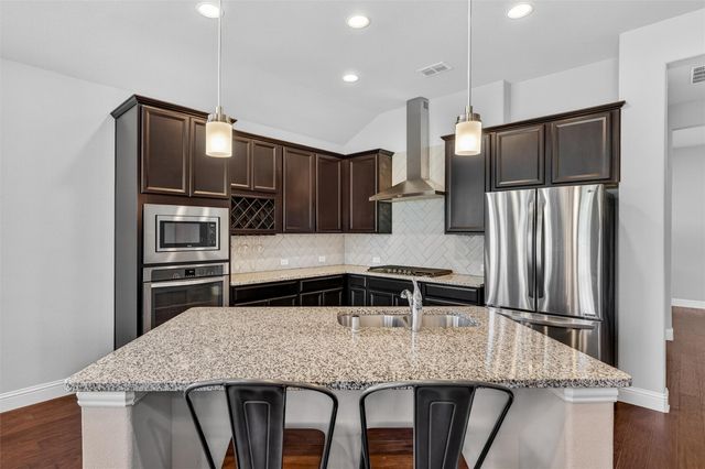 2552 Barton Creek Boulevard, The Colony, TX 75056