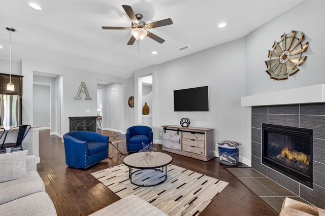 2552 Barton Creek Boulevard, The Colony, TX 75056