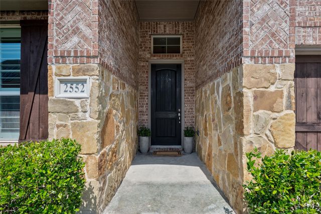 2552 Barton Creek Boulevard, The Colony, TX 75056