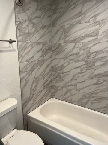 2800 Douglas Avenue 202, Dallas, TX 75219