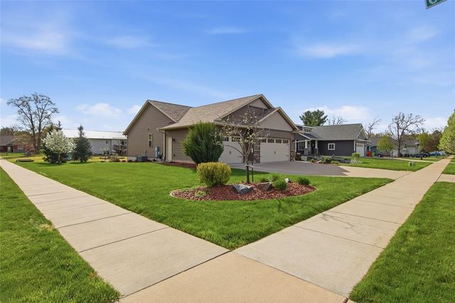 4929 Running Deer Drive, Eau Claire, WI 54703