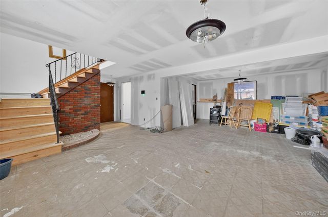 93 Old Mill Road, Wallkill, NY 12589