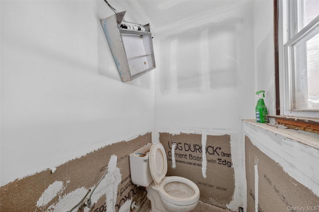 93 Old Mill Road, Wallkill, NY 12589