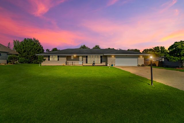 816 Rosary Lane, Joliet, IL 60435