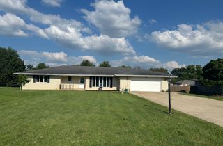 816 Rosary Lane, Joliet, IL 60435