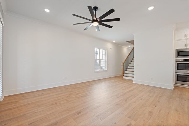 329 Old Shackle Island Rd, Hendersonville, TN 37075