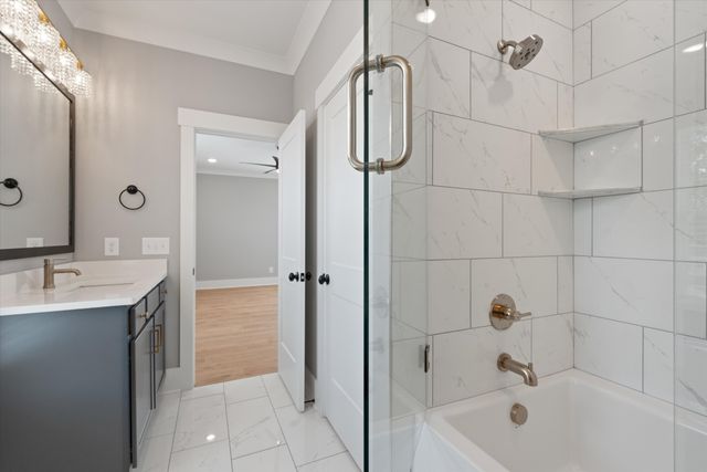 329 Old Shackle Island Rd, Hendersonville, TN 37075