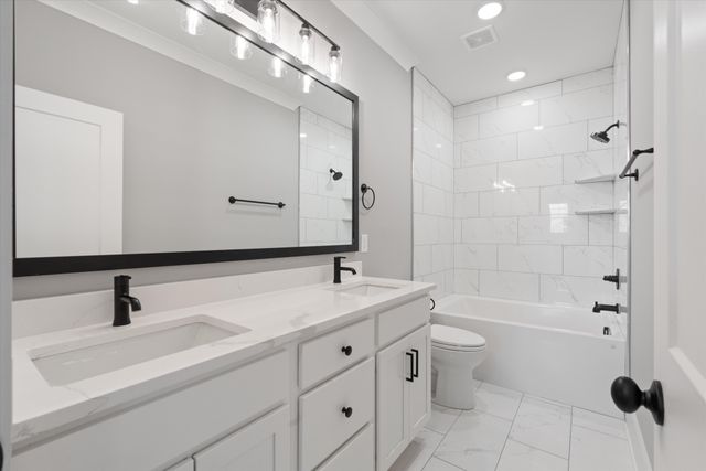 329 Old Shackle Island Rd, Hendersonville, TN 37075