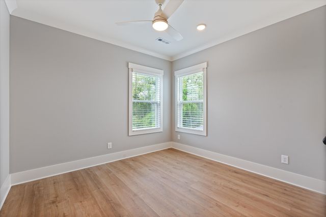 329 Old Shackle Island Rd, Hendersonville, TN 37075