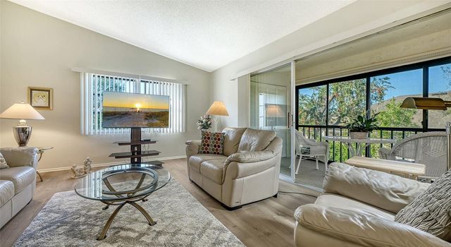 2446 CLUBHOUSE CIRCLE 201, Sarasota, FL 34232