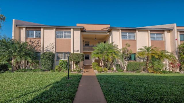 2446 CLUBHOUSE CIRCLE 201, Sarasota, FL 34232