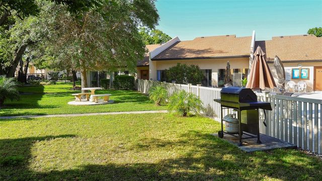 2446 CLUBHOUSE CIRCLE 201, Sarasota, FL 34232