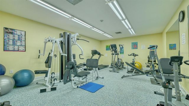 2446 CLUBHOUSE CIRCLE 201, Sarasota, FL 34232