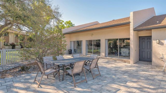 2446 CLUBHOUSE CIRCLE 201, Sarasota, FL 34232