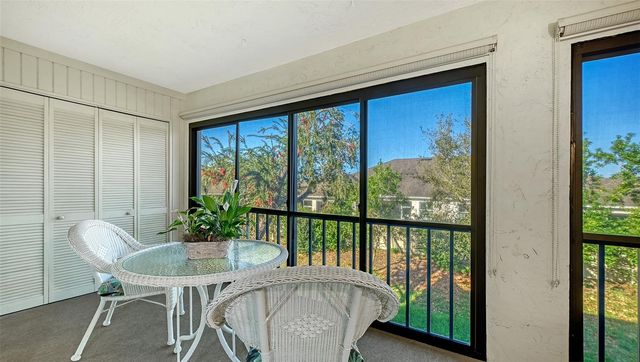 2446 CLUBHOUSE CIRCLE 201, Sarasota, FL 34232