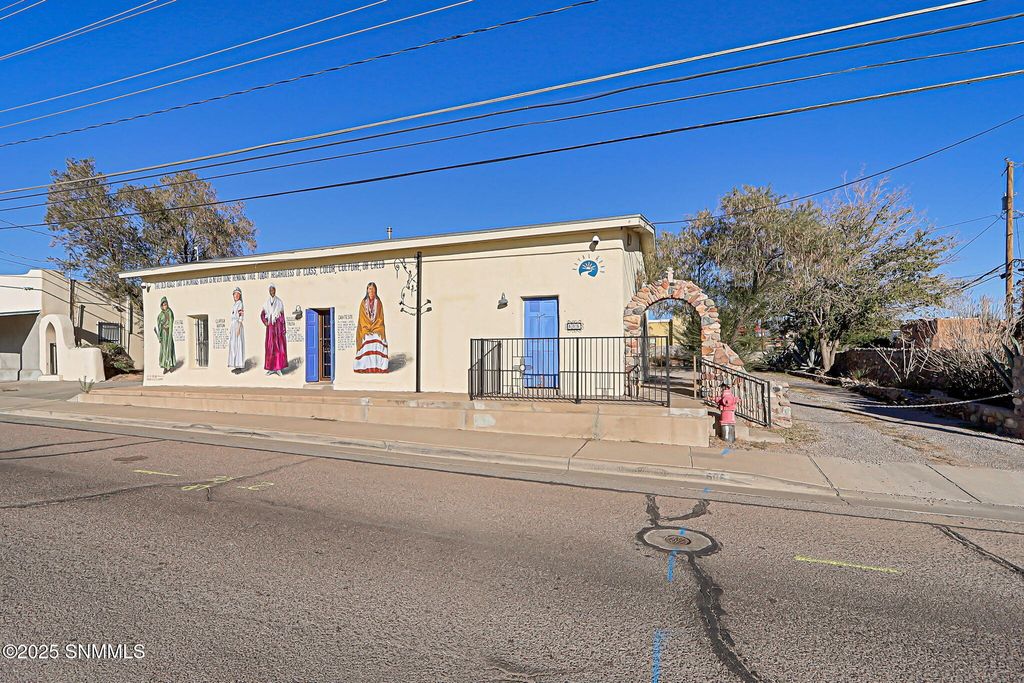 606 N Mesquite Street, Las Cruces, NM 88001