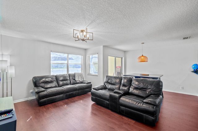 948 Imperial Lake Road, West Palm Beach, FL 33413