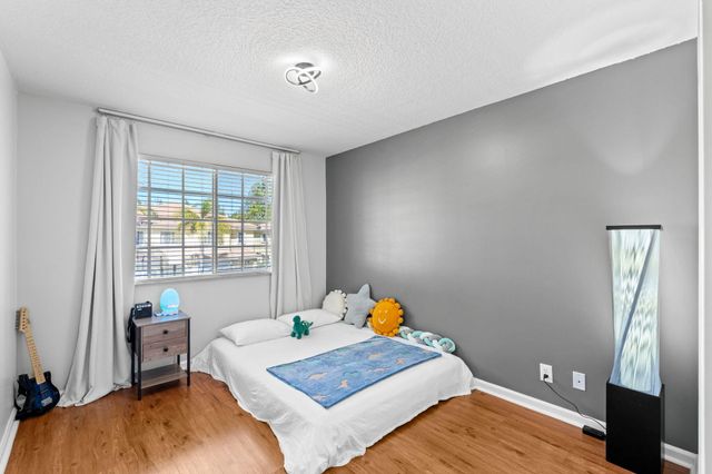 948 Imperial Lake Road, West Palm Beach, FL 33413