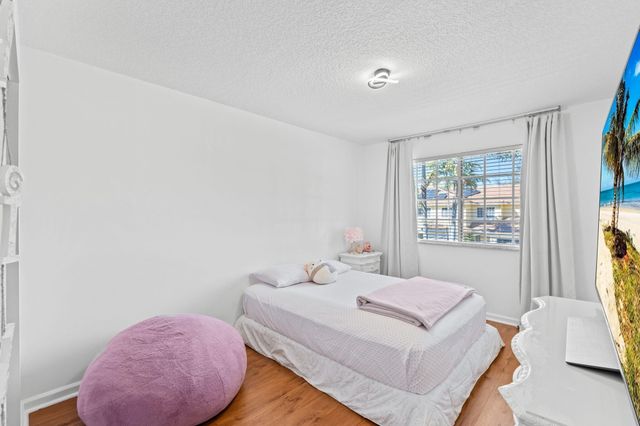 948 Imperial Lake Road, West Palm Beach, FL 33413