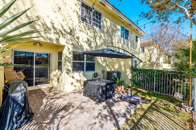 948 Imperial Lake Road, West Palm Beach, FL 33413