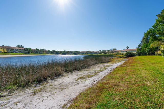 948 Imperial Lake Road, West Palm Beach, FL 33413