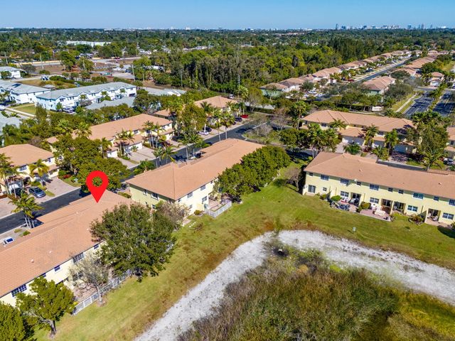 948 Imperial Lake Road, West Palm Beach, FL 33413