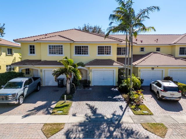 948 Imperial Lake Road, West Palm Beach, FL 33413