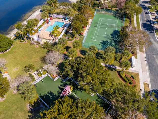 948 Imperial Lake Road, West Palm Beach, FL 33413