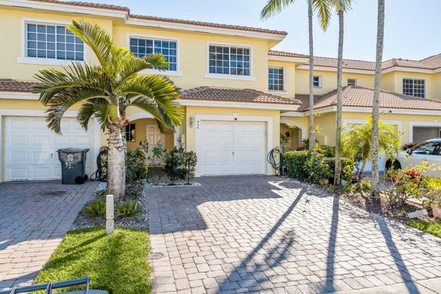948 Imperial Lake Road, West Palm Beach, FL 33413