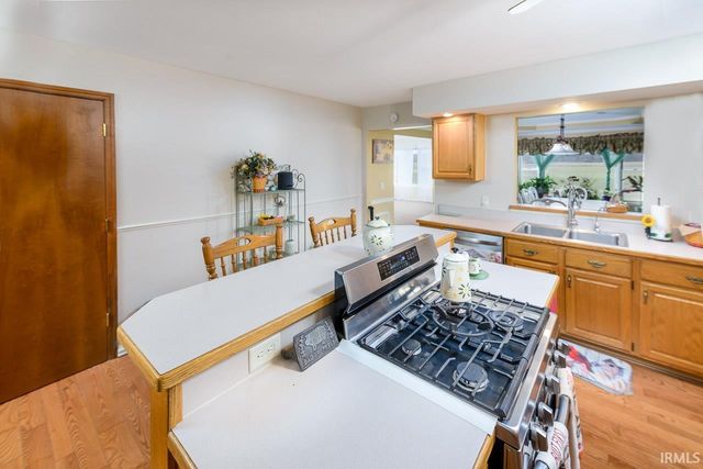 3809 Saint Andrews Place, Elkhart, IN 46517