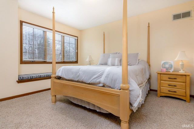 3809 Saint Andrews Place, Elkhart, IN 46517