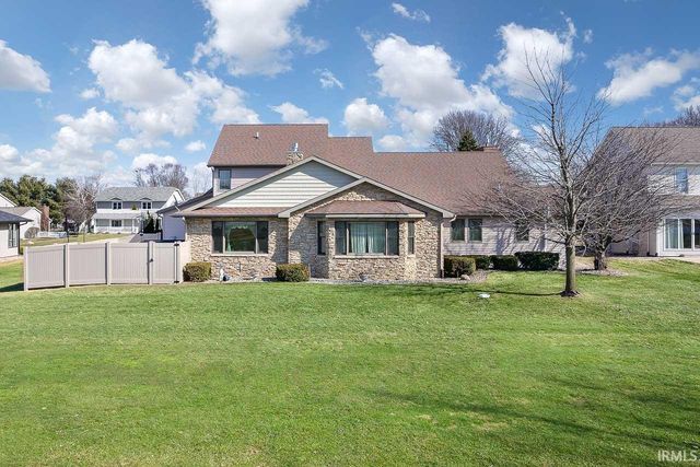 3809 Saint Andrews Place, Elkhart, IN 46517