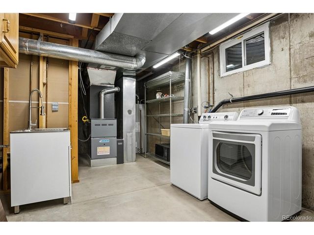 6 Glenview Dr, Littleton, CO 80123