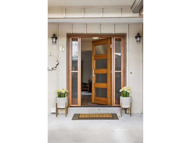 6 Glenview Dr, Littleton, CO 80123