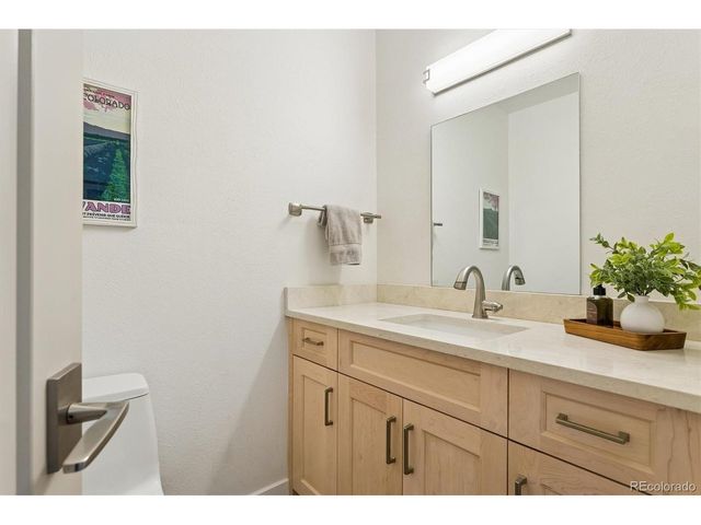 6 Glenview Dr, Littleton, CO 80123