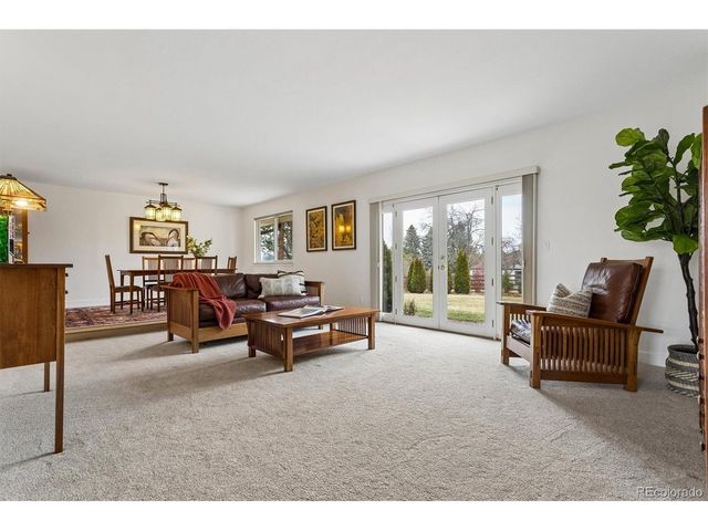 6 Glenview Dr, Littleton, CO 80123