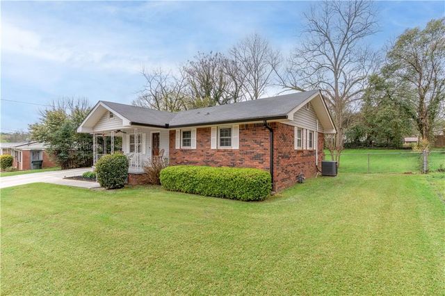 3148 Rebecca Street SW, Covington, GA 30014