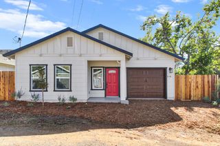 616-616 1/2 Mormon St, Folsom, CA 95630
